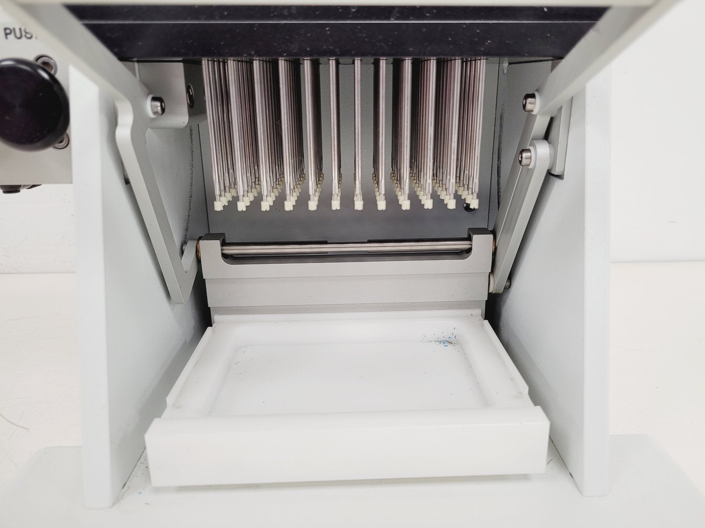 Image of Perkin Elmer FilterMate Harvester Unfilter-96  Model - C961961 with AS18 GS Pump