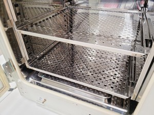 Thumbnail image of Sanyo MCO-17AIC CO2 Laboratory Incubator Lab Faulty CO2