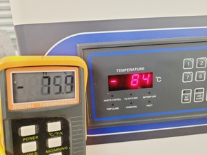 Thumbnail image of Eppendorf New Brunswick Scientific Innova U725-G Ultra Low Temperature Freezer 