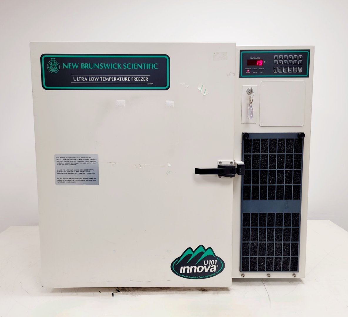 Image of New Brunswick Scientific Ultra Low Temperature Freezer  U9420-0001  U101 -86 G 
