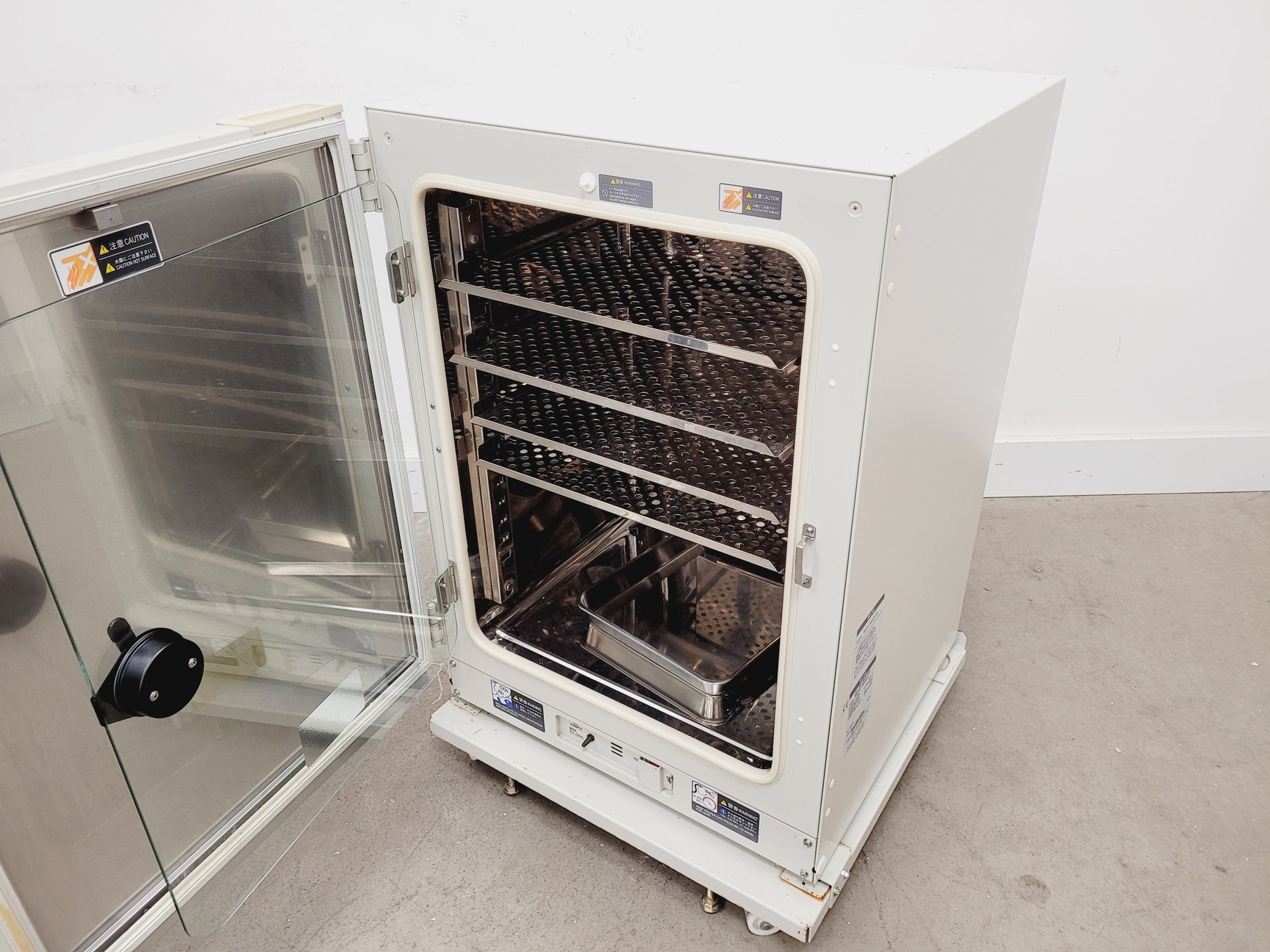 Image of Sanyo CO2 Incubator MCO-18AIC (UV) Lab