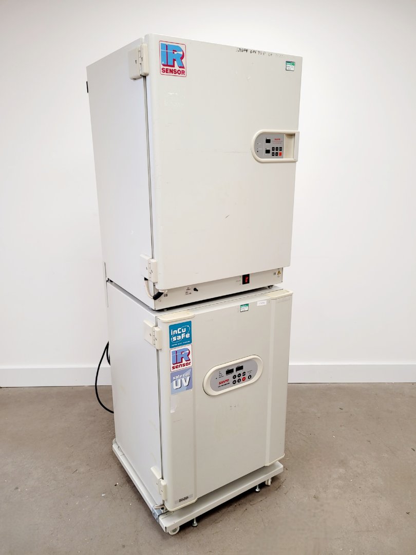 Image of Sanyo CO2 Incubator Double Stack MCO-17AI MCO18AIC (UV) Lab Spares/Repairs