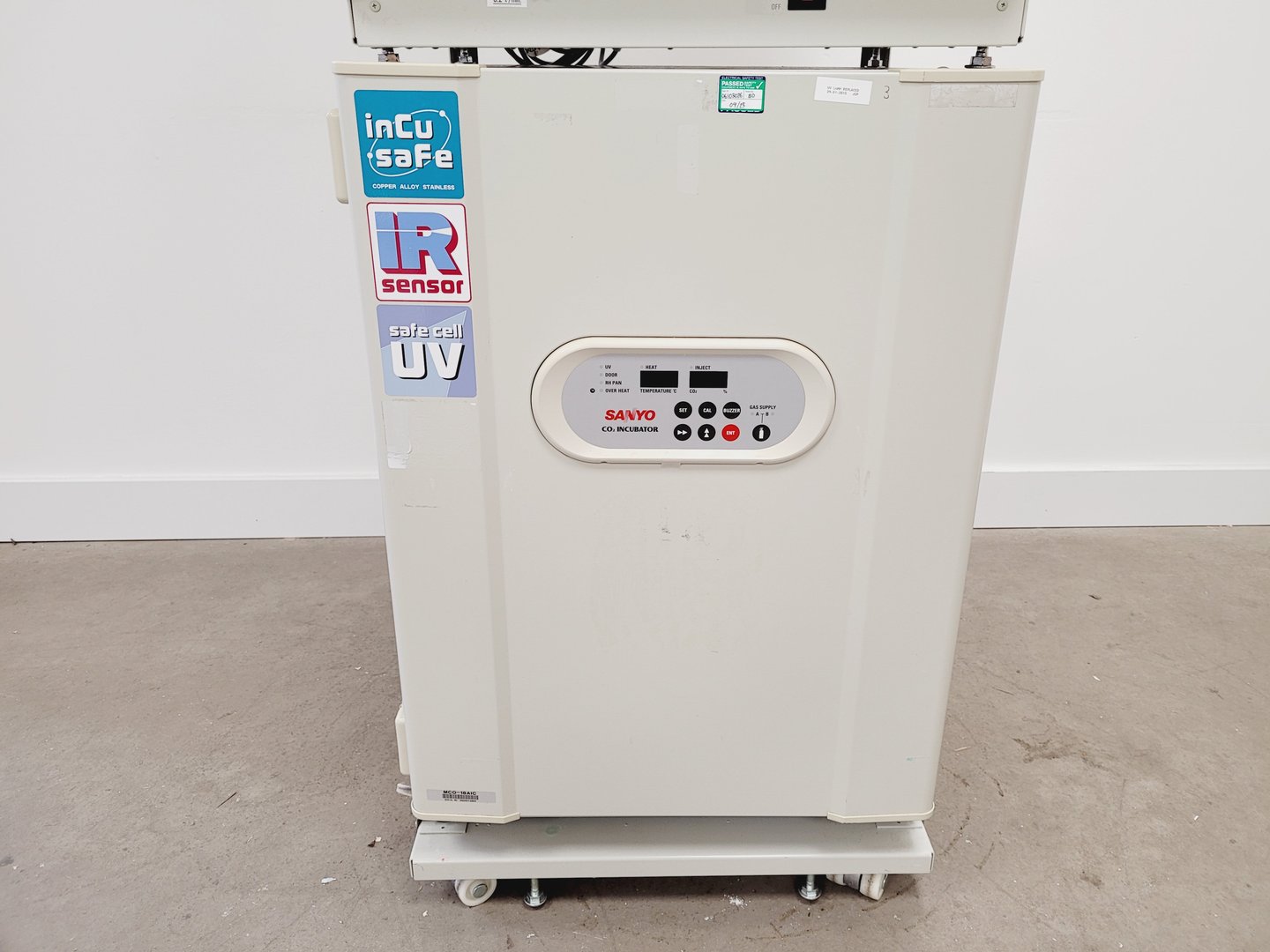 Image of Sanyo CO2 Incubator Double Stack MCO-17AI MCO18AIC (UV) Lab Spares/Repairs