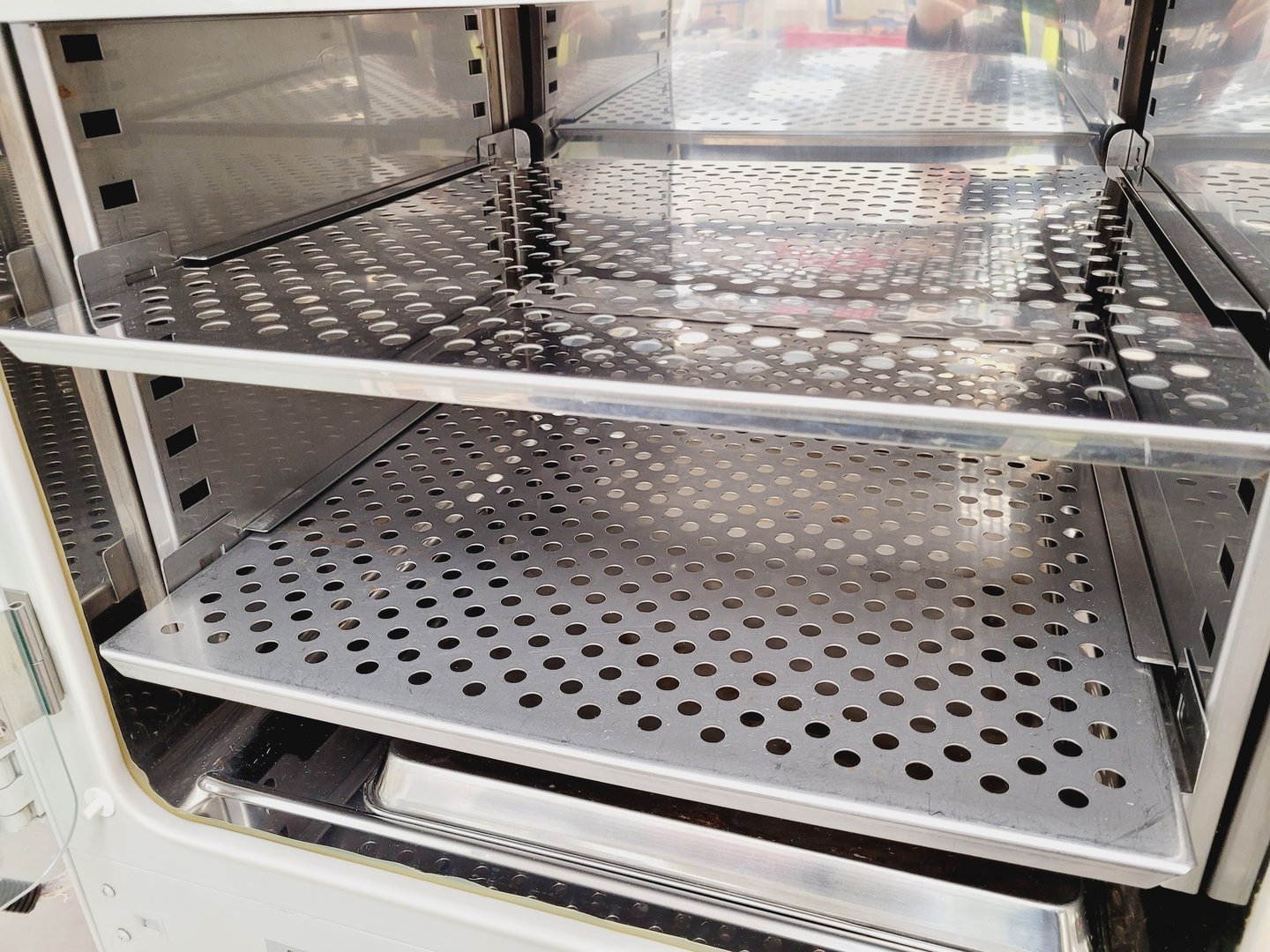 Image of Sanyo CO2 Incubator Double Stack MCO-17AI MCO18AIC (UV) Lab Spares/Repairs