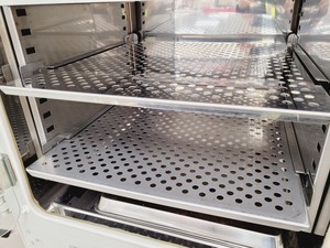 Thumbnail image of Sanyo CO2 Incubator Double Stack MCO-17AI MCO18AIC (UV) Lab Spares/Repairs