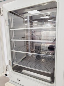 Thumbnail image of Sanyo CO2 Incubator Double Stack MCO-17AI MCO18AIC (UV) Lab Spares/Repairs