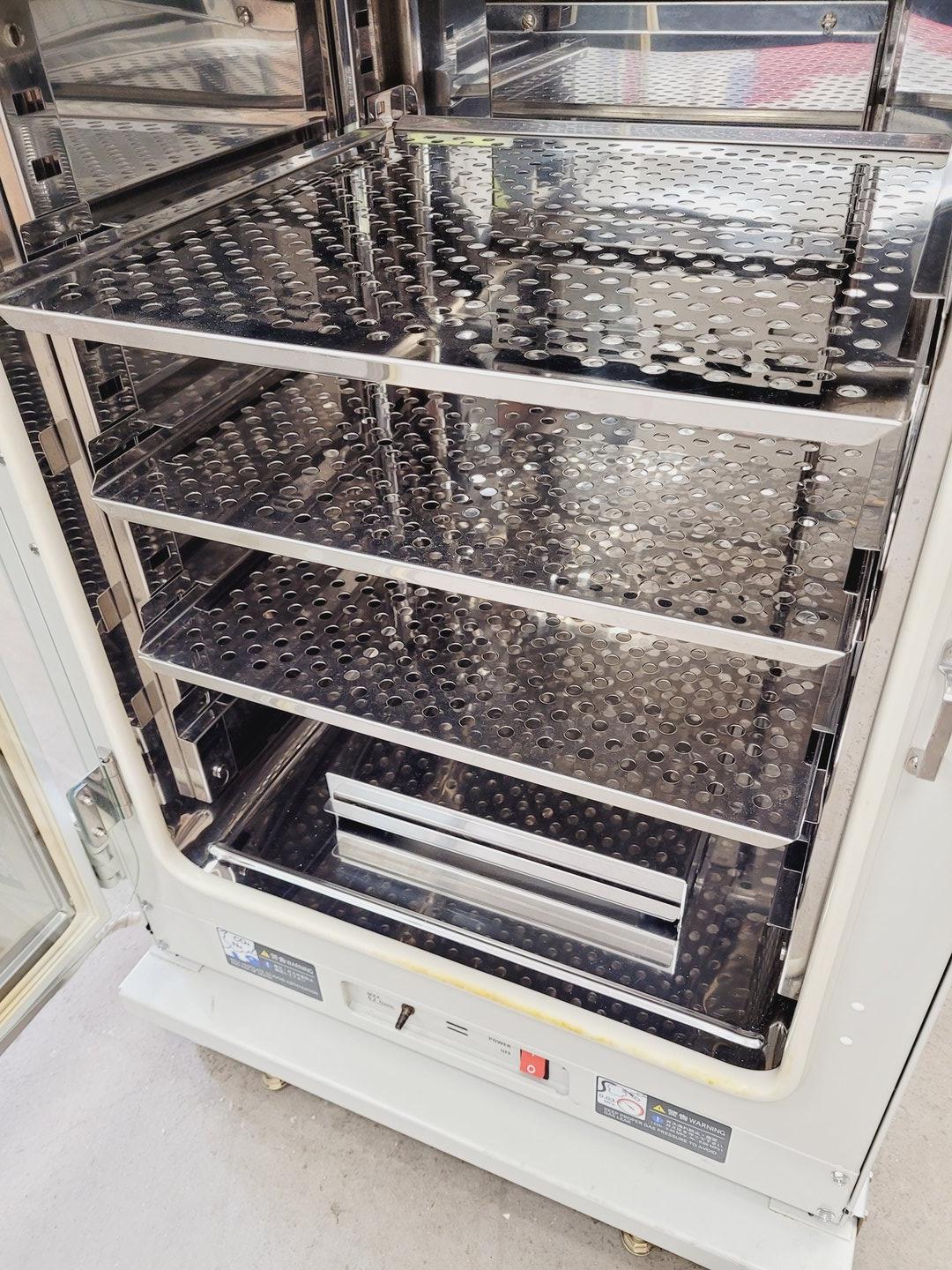 Image of Sanyo CO2 Incubator Double Stack MCO-17AI MCO-18AIC (UV) Lab