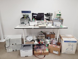 Thumbnail image of Job Lot of Laboratory & IT/AV Equipements - Water baths - Glassware 