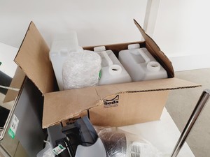 Thumbnail image of Job Lot of Laboratory & IT/AV Equipements - Water baths - Glassware 