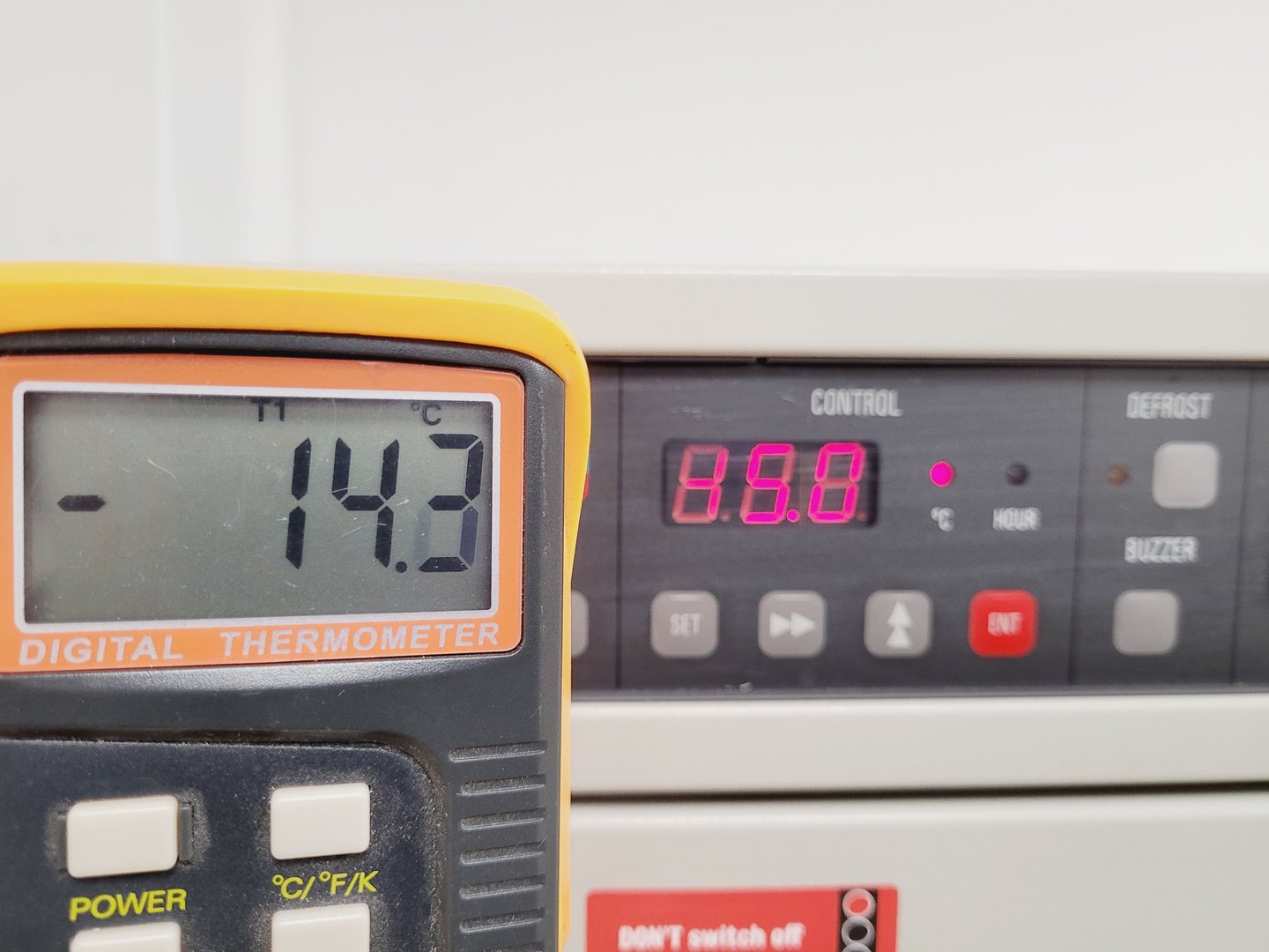 Image of Sanyo MIR-253 Cooling Laboratory Incubator Lab