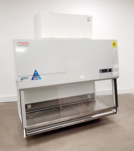 Thumbnail image of Thermo Scientific Holten LaminAir Class 2 Safety Cabinet Model no. 82076401 Lab