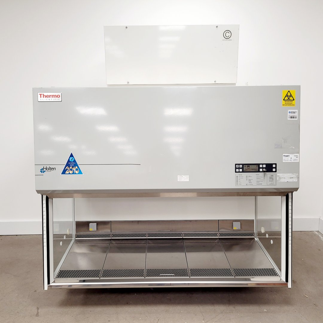 Image of Thermo Scientific Holten LaminAir Class 2 Safety Cabinet Model no. 82076401 Lab