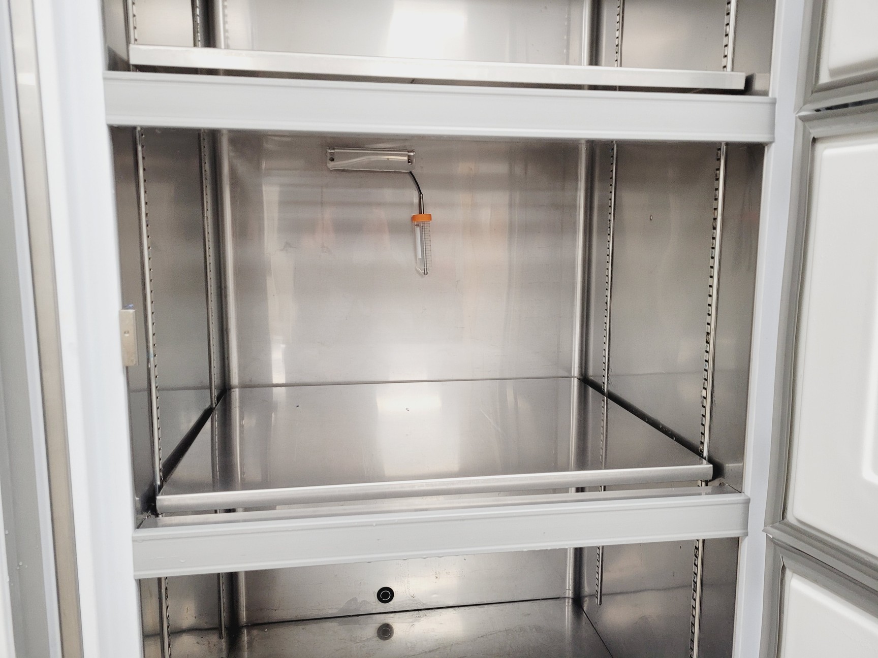 Image of Angelantoni Platinum 500 SV Ultra Low Temperature Freezer -45˚C Lab