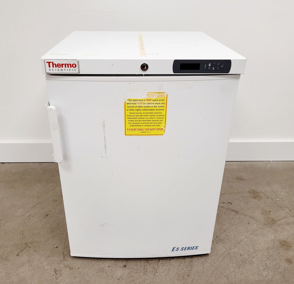 Image of Thermo Scientific ES Series Lab Fridge Refrigerator 151R-AEV-TS Lab