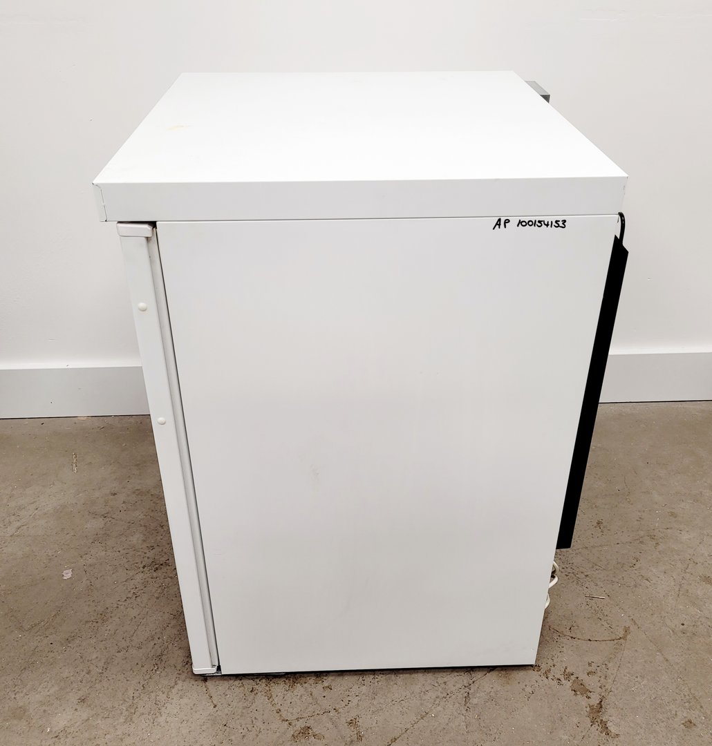 Image of Thermo Scientific ES Series Lab Freezer 151F-AEW-TS Lab