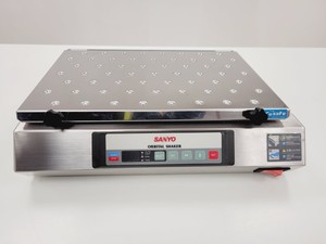 Thumbnail image of SANYO MIR-S100 Orbital Platform Benchtop Laboratory Shaker Lab