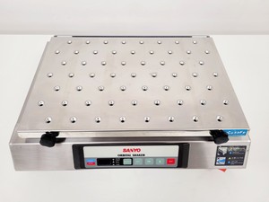 Thumbnail image of SANYO MIR-S100 Orbital Platform Benchtop Laboratory Shaker Lab
