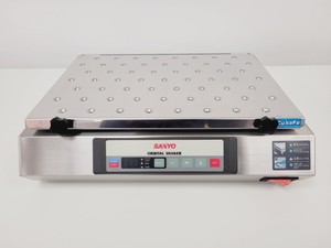 Thumbnail image of SANYO MIR-S100 Orbital Benchtop Platform Shaker Lab