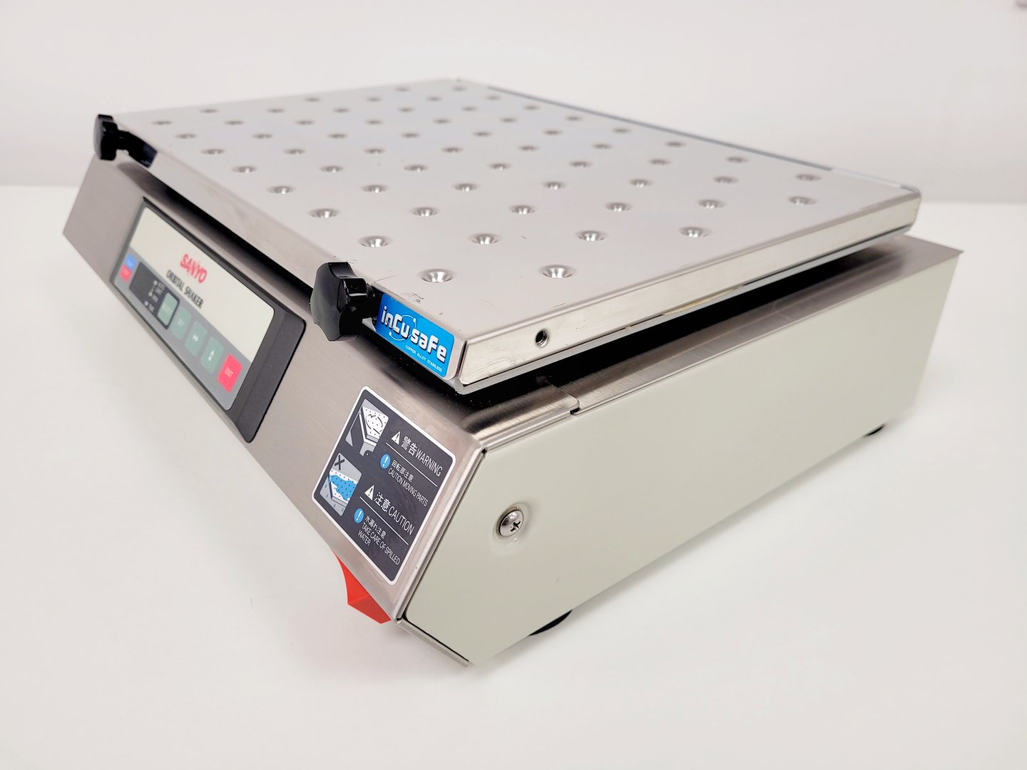 Image of SANYO MIR-S100 Orbital Benchtop Platform Shaker Lab