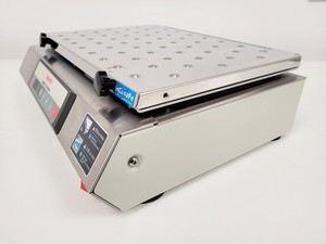 Thumbnail image of SANYO MIR-S100 Platform Orbital Benchtop Shaker Lab