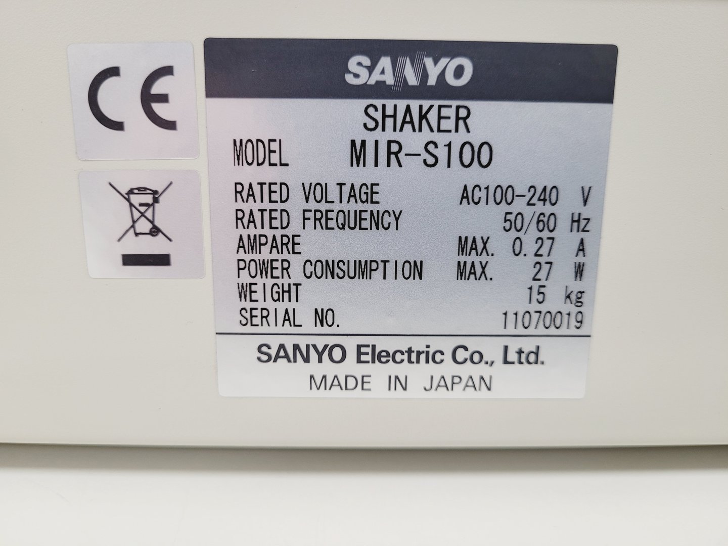 Image of SANYO MIR-S100 Platform Orbital Benchtop Shaker Lab