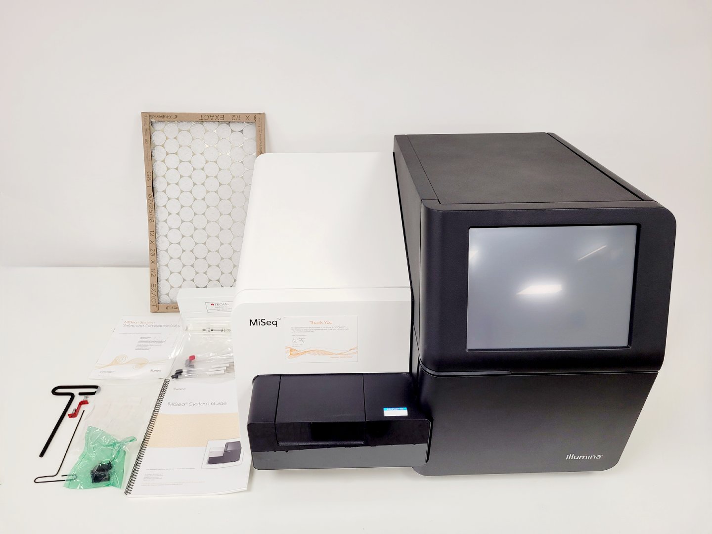 Image of Illumina MiSeq Benchtop Gene Sequencer SY-410-1003