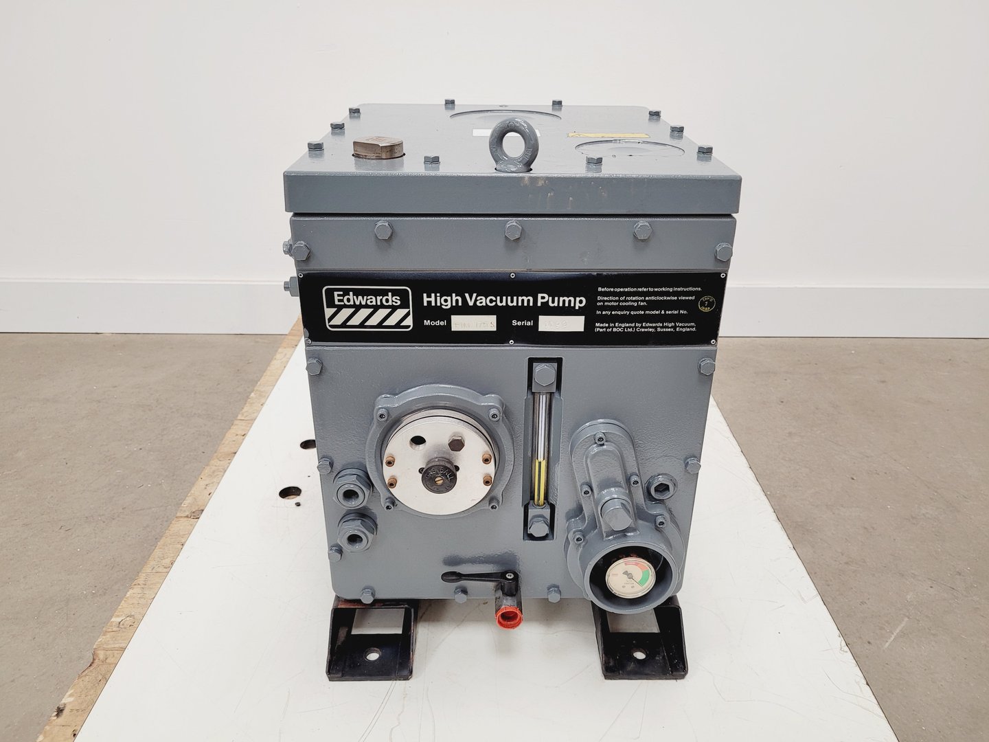 Image of Edwards E1M 175S  175 One Stage High Vacuum Pump Lab