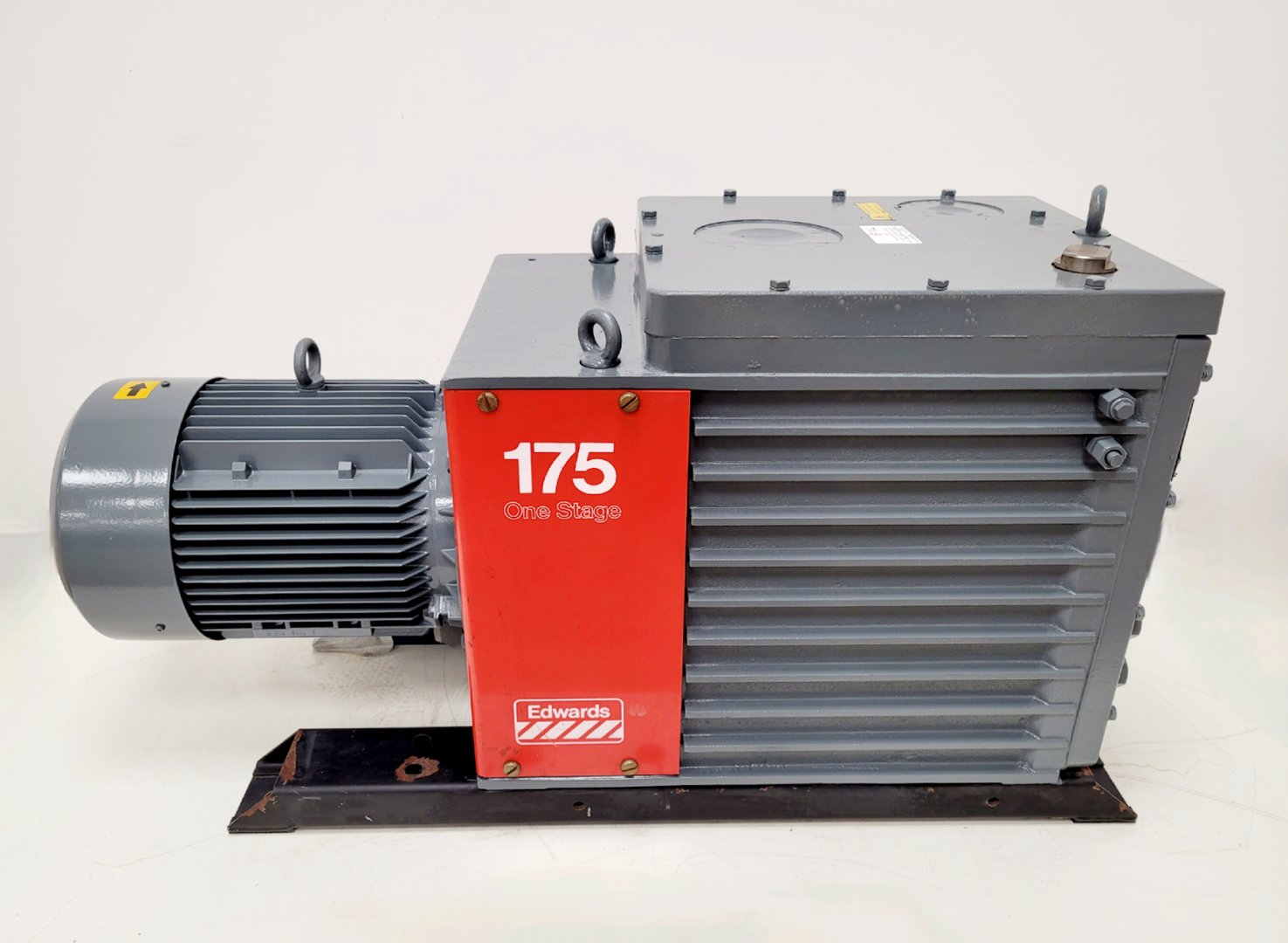 Image of Edwards E1M 175S  175 One Stage High Vacuum Pump Lab