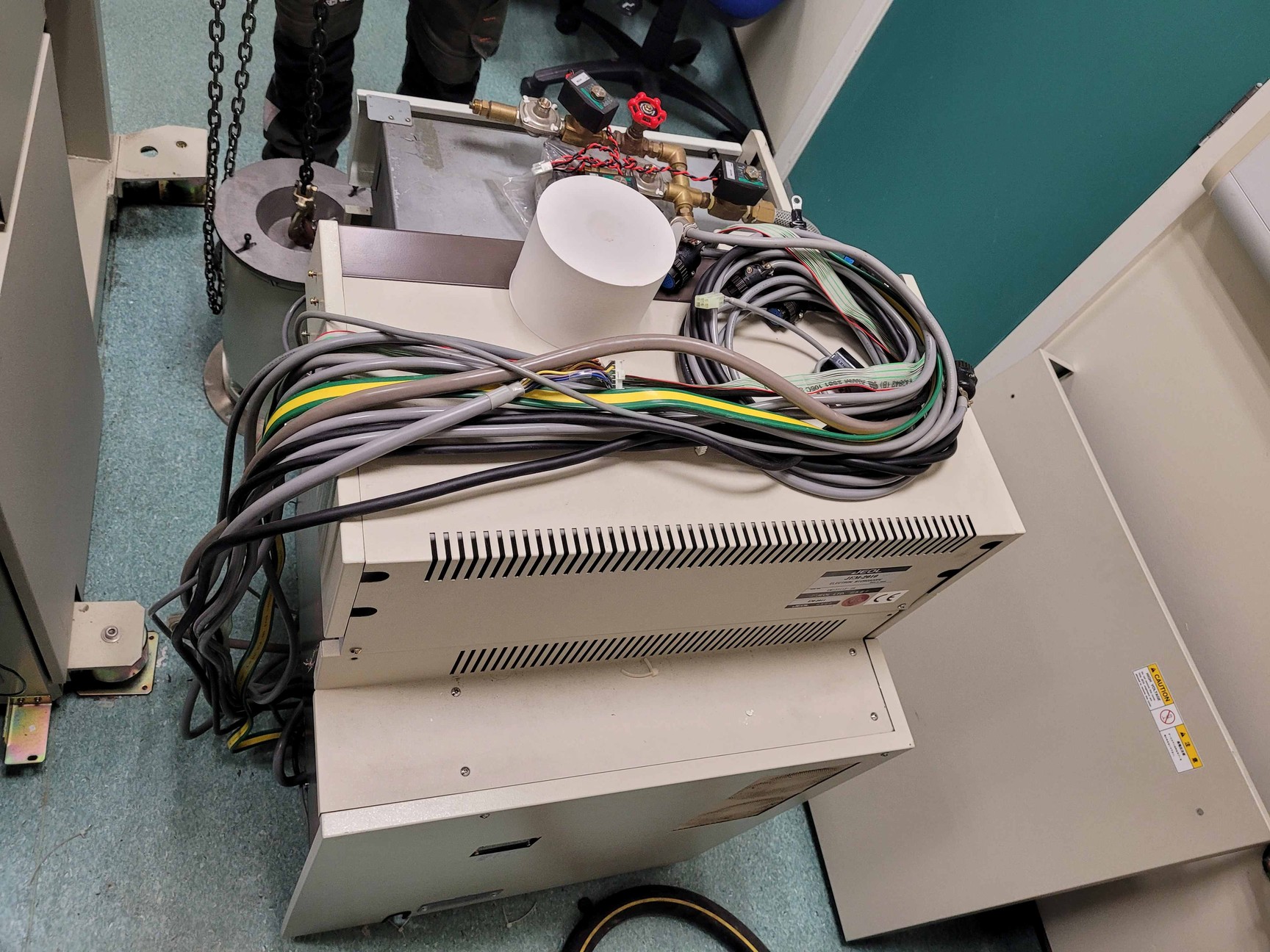 Image of JEOL JEM2011 Transmission Electron Microscope TEM with CCD Camera & EDX S/R