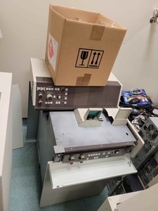 Thumbnail image of JEOL JEM2011 Transmission Electron Microscope TEM with CCD Camera & EDX S/R