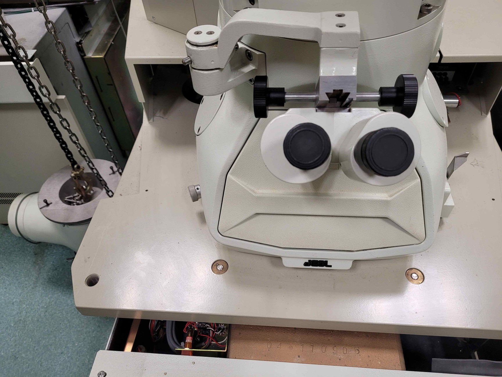 Image of JEOL JEM2011 Transmission Electron Microscope TEM with CCD Camera & EDX S/R