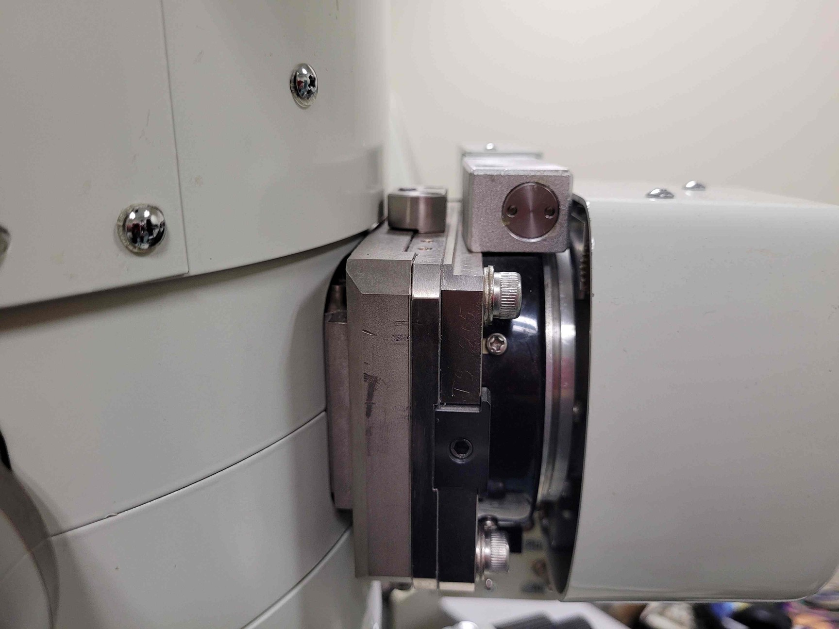 Image of JEOL JEM2011 Transmission Electron Microscope TEM with CCD Camera & EDX S/R