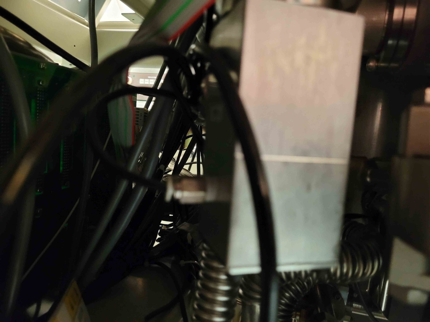 Image of JEOL JEM2011 Transmission Electron Microscope TEM with CCD Camera & EDX S/R