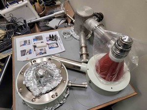 Thumbnail image of JEOL JEM2011 Transmission Electron Microscope TEM with CCD Camera & EDX S/R