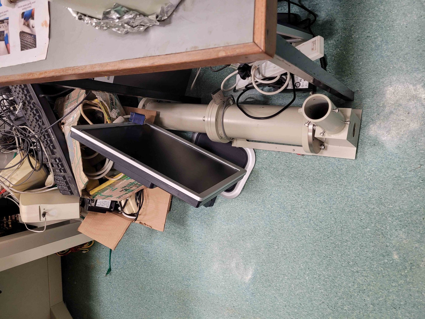 Image of JEOL JEM2011 Transmission Electron Microscope TEM with CCD Camera & EDX S/R