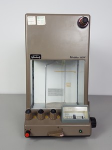 Thumbnail image of Lot of Analytical Laboratory Balances and Scales Lab