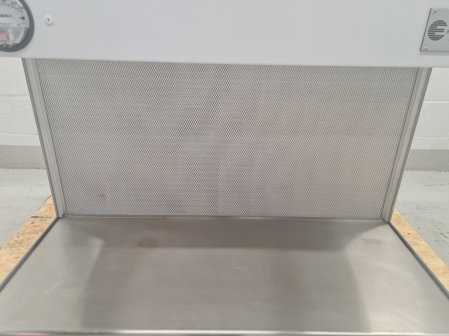 Image of Envair Laminar Flow Cabinet Lab