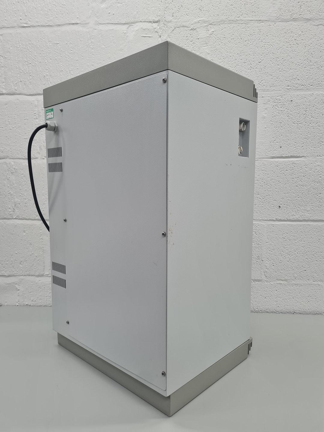Image of Fistreem Model: WDA300.RW1.5 Water Purification System Lab