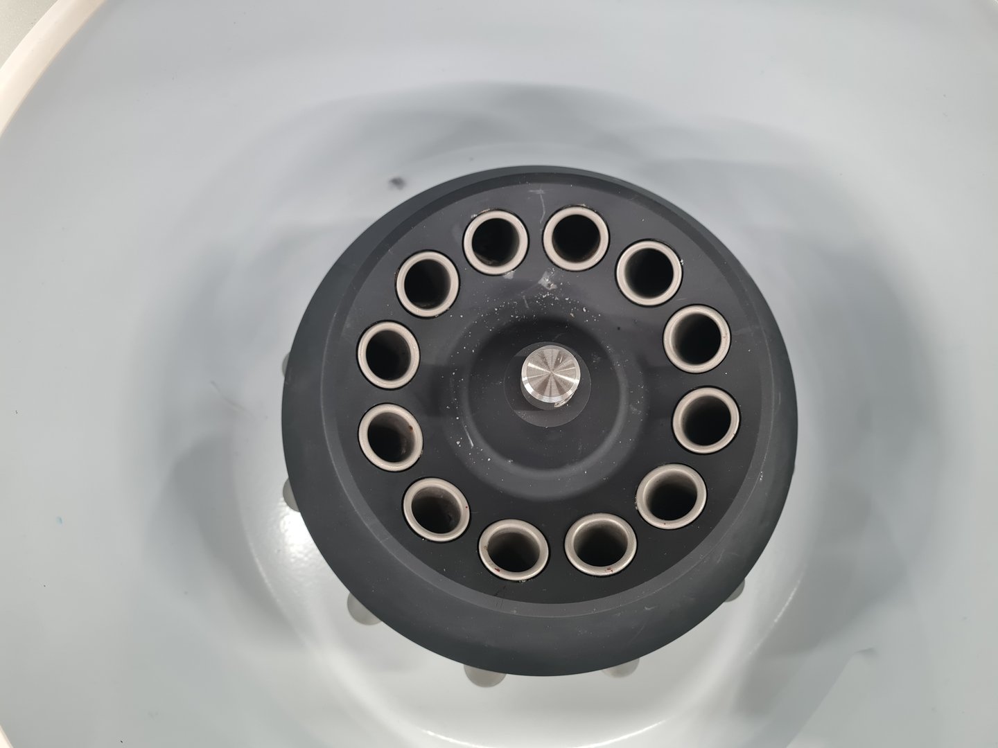 Image of MSE Mistral 1000 Benchtop Centrifuge with 6000 rpm Rotor Lab