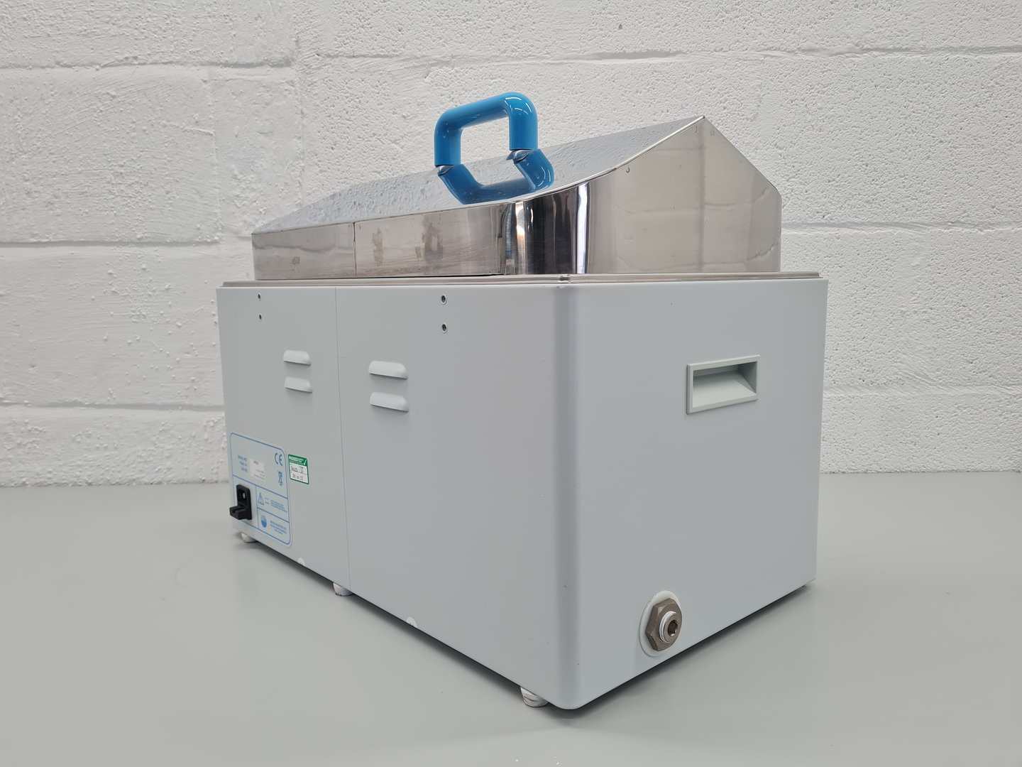 Image of Clifton Unstirred Water Bath NE1-28 Lab