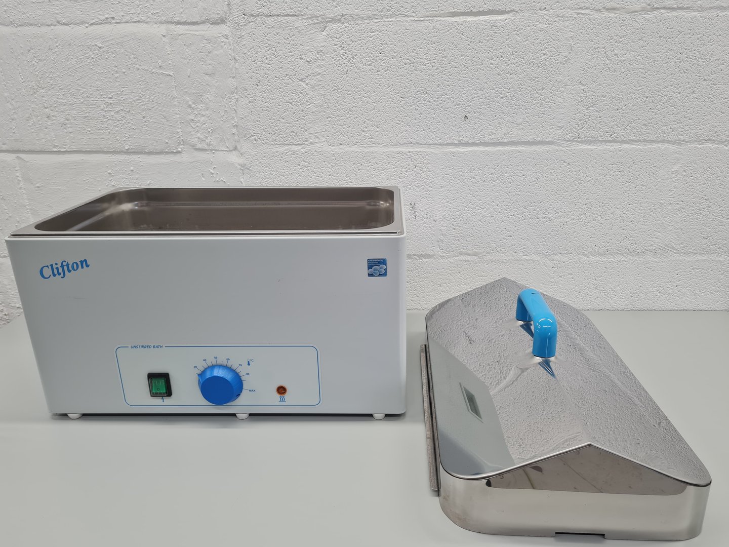 Image of Clifton Unstirred Water Bath NE1-28 Lab