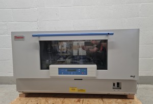 Thumbnail image of Thermo Scientific MaxQ 8000 Shaker Incubator Model:444 SHKE8000-1CE Lab