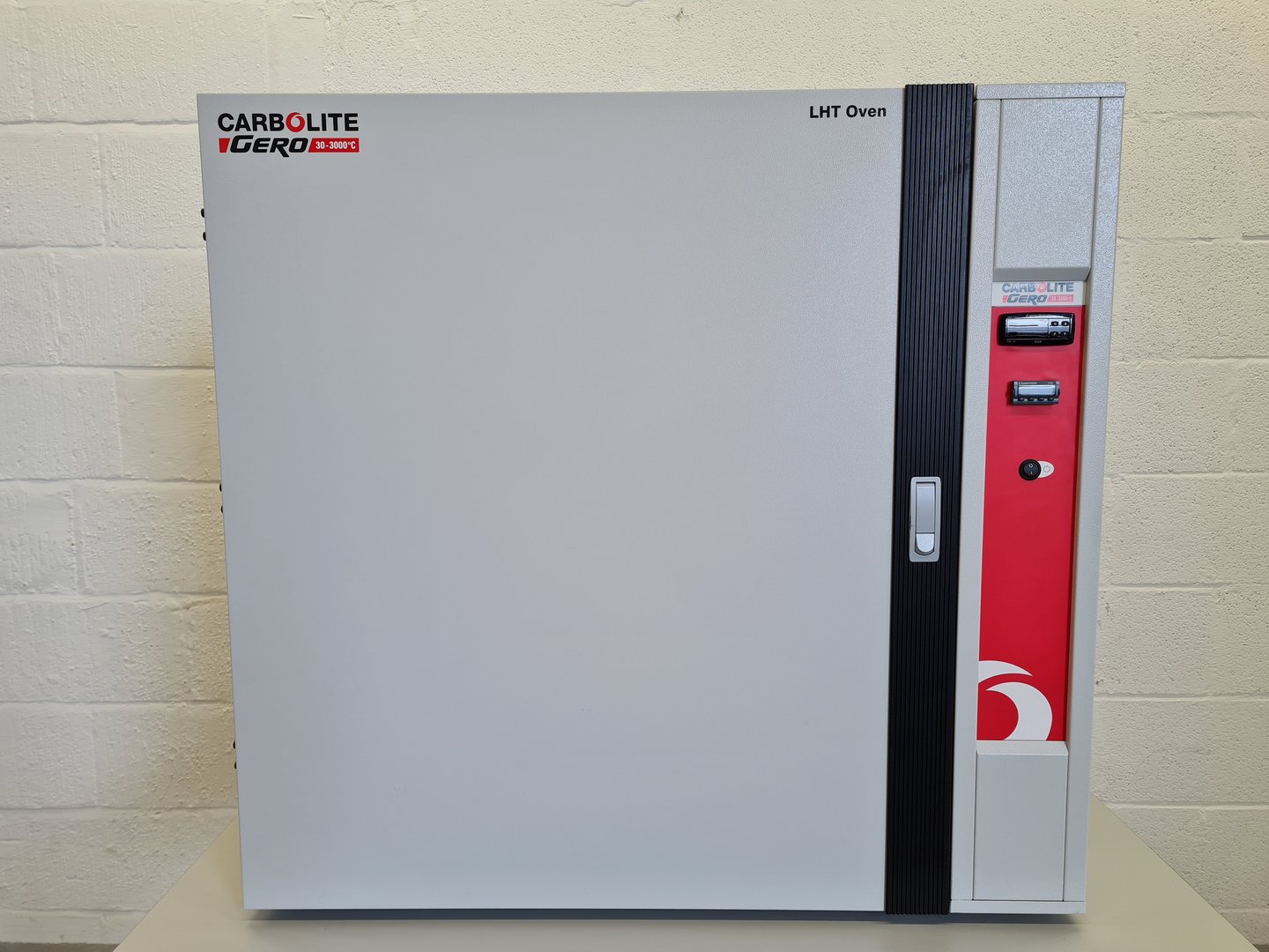 Image of Carbolite Gero LHT 6/120 + R38 Controller Furnace Lab