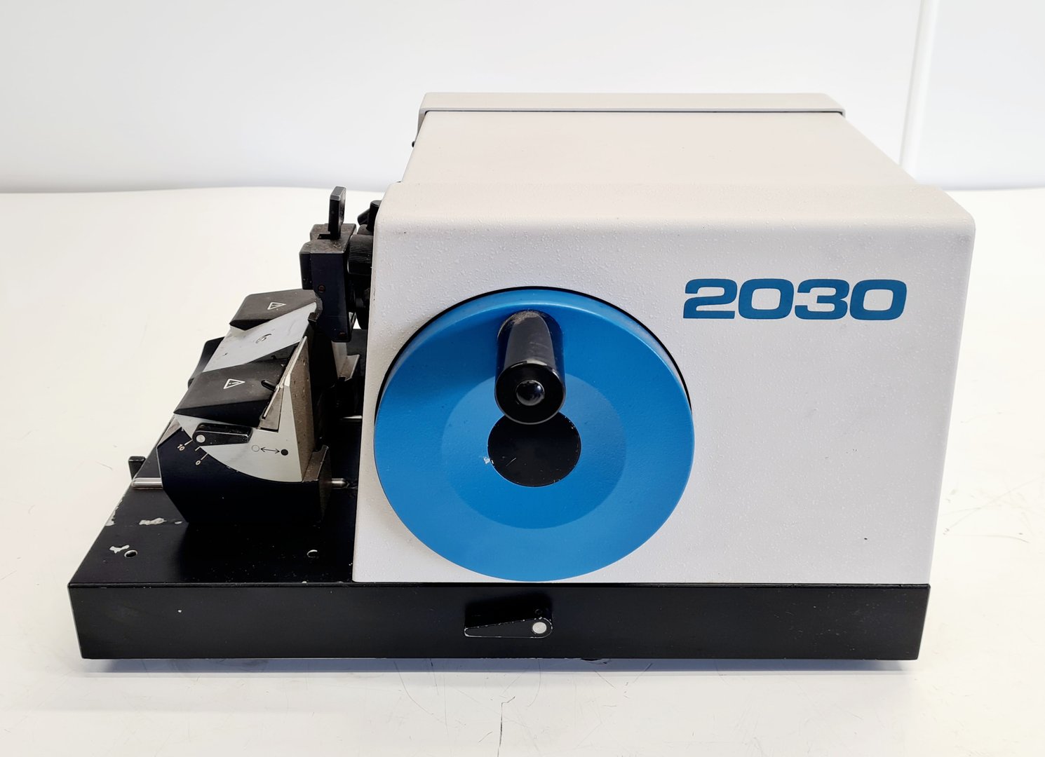 Image of Reichert-Jung 2030 Biocut Rotary Microtome (Faulty Display) Lab