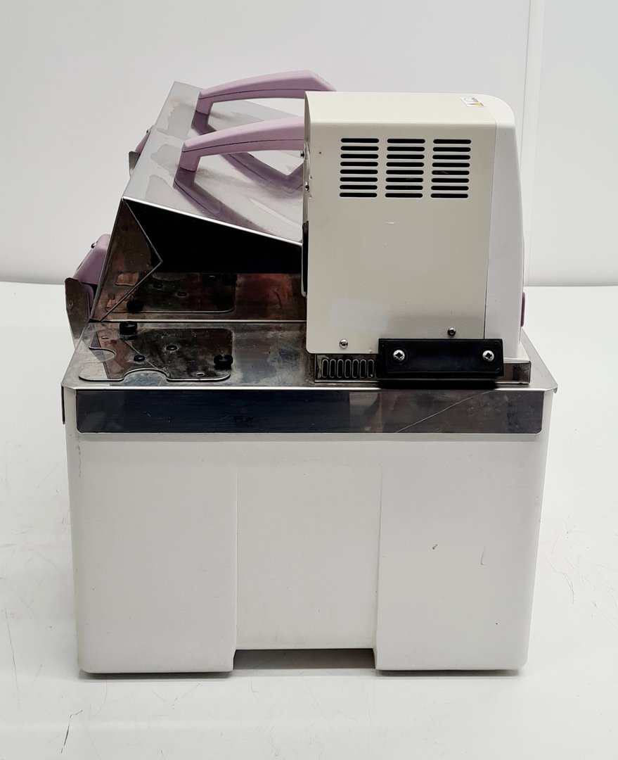Image of Grant 38L Water Bath with GD120 Stirrer Heater GD120–S38 Lab