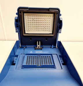 Thumbnail image of Applied Biosystems Veriti 96 Well Thermal Cycler PCR/DNA Lab
