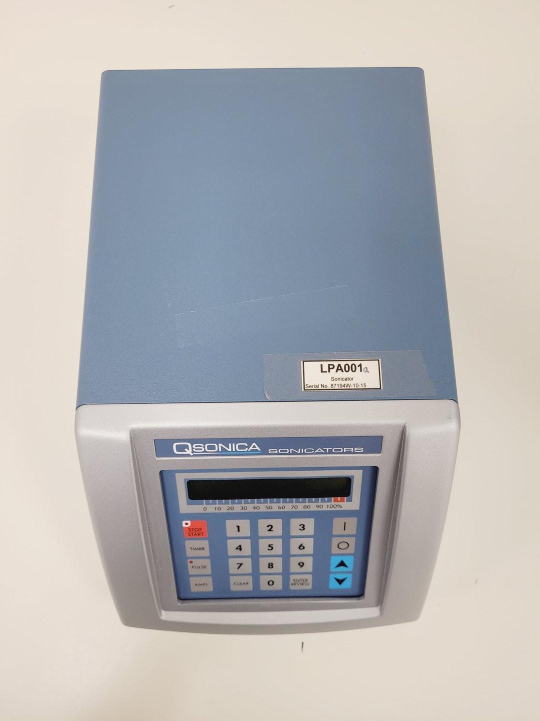 Image of Qsonica Q125 processor CL-18 Sonicator Probe and Sound-Dampening Enclosure