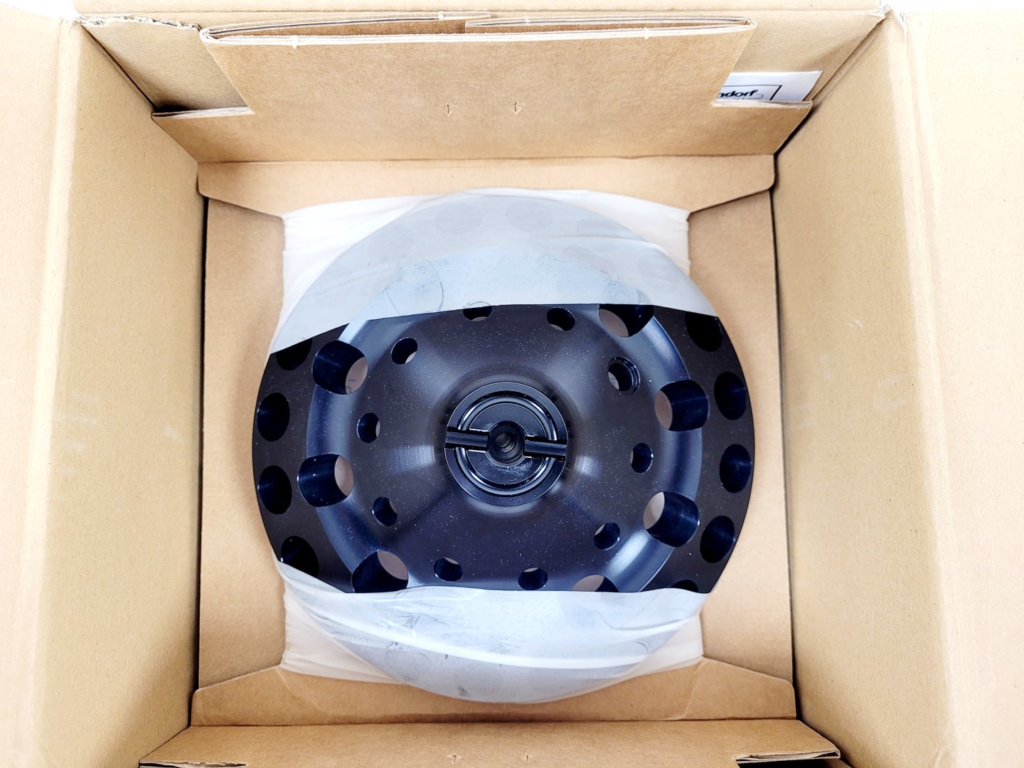 Image of Eppendorf Fixed-Angle Centrifuge Rotor F-35-30-17 4400rpm Lab