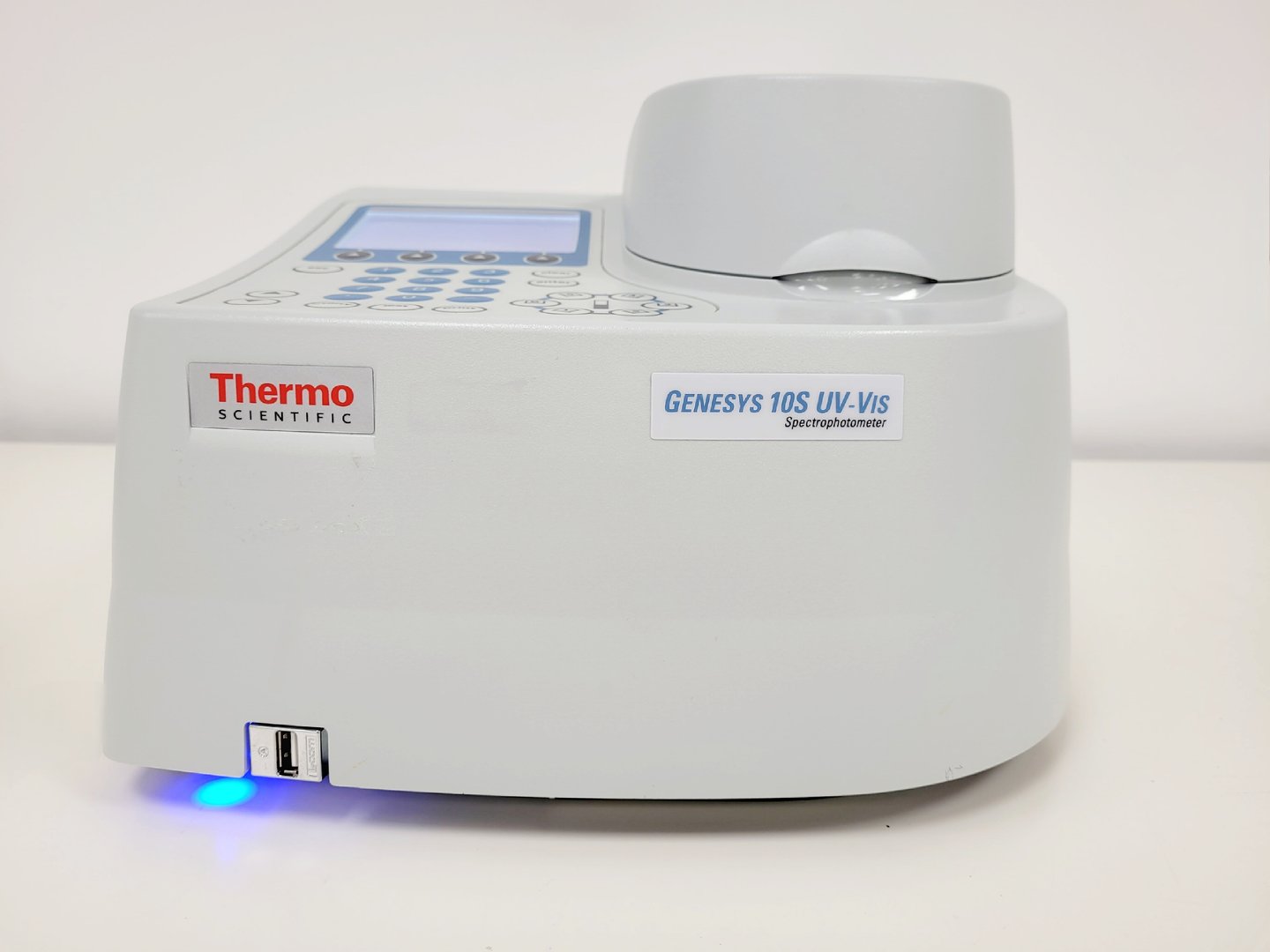 Image of Thermo Scientific GeneSys 10S-UV-VIS  Spectrophotometer