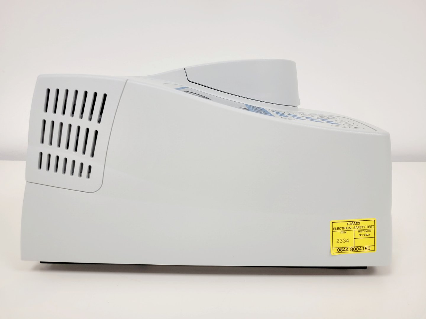 Image of Thermo Scientific GeneSys 10S-UV-VIS  Spectrophotometer